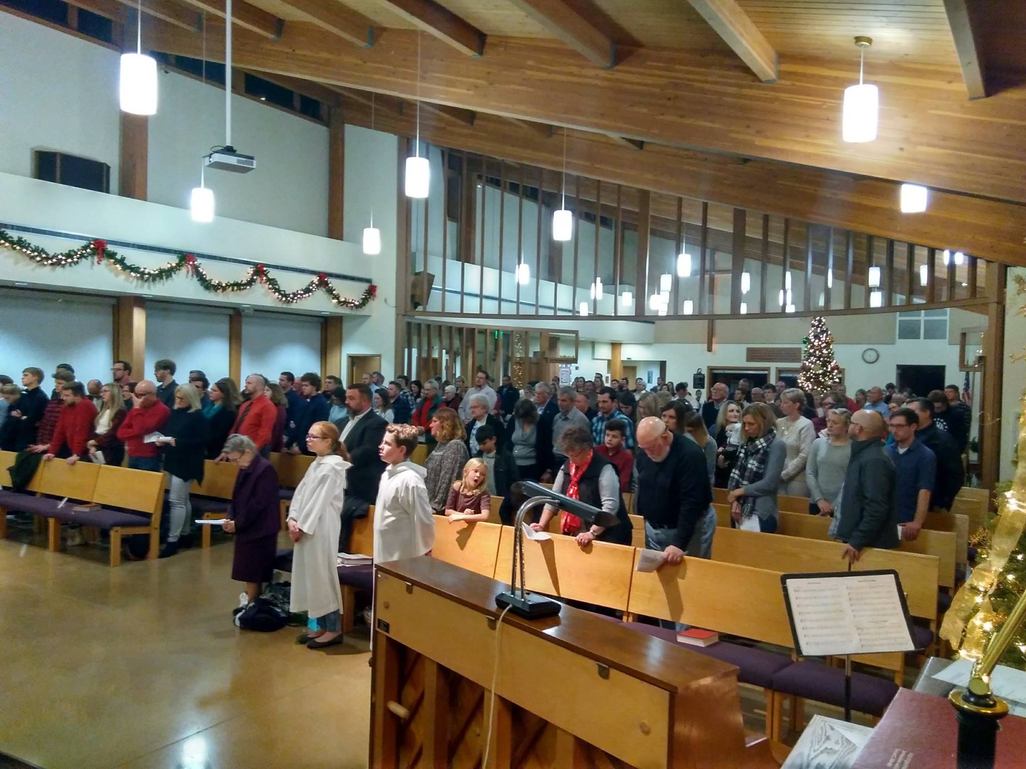 Embrace The Spirit Of Service Join St Paul Lutheran Church Mount Prospects Community Outreach - ukklnt4